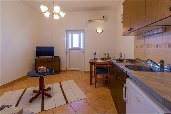 Apartment A5, for 5 persons