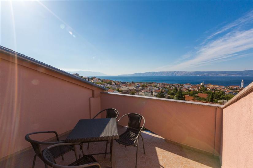 Apartment A4, for 7 persons