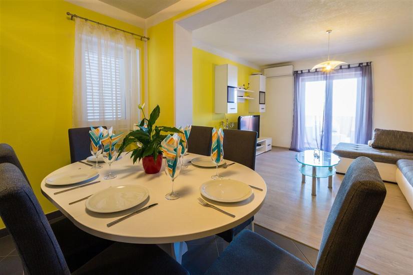 Apartment A4, for 7 persons