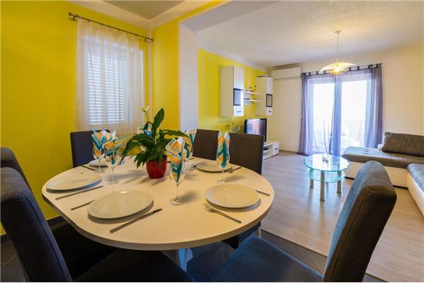 Apartment A4, for 7 persons