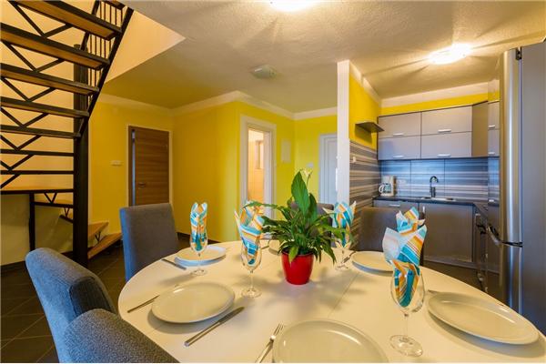 Apartment A4, for 7 persons