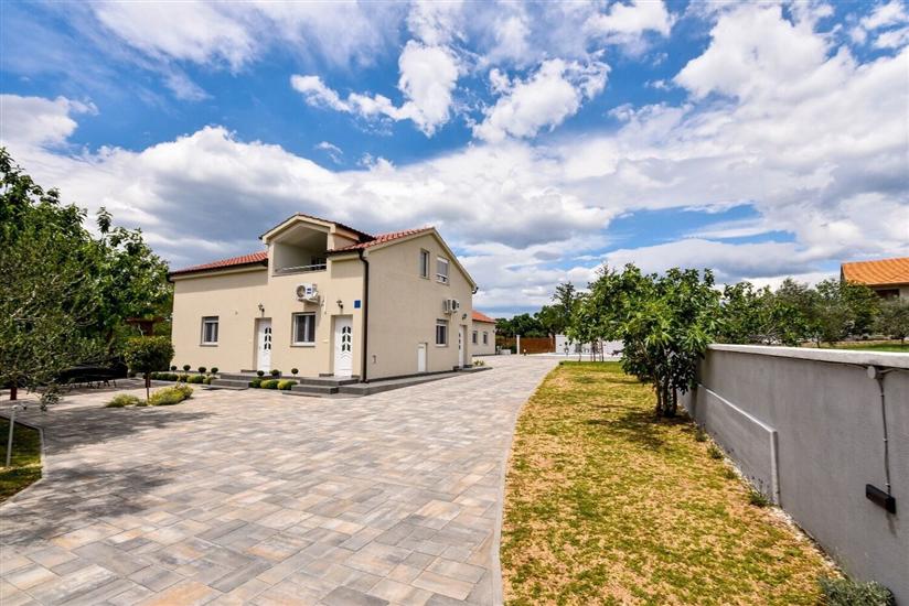 Apartment Gordana Mar