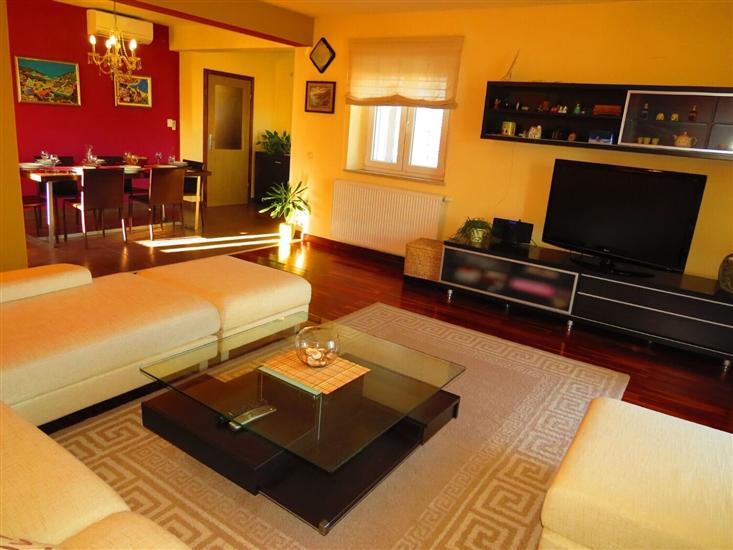 House K1, for 8 persons