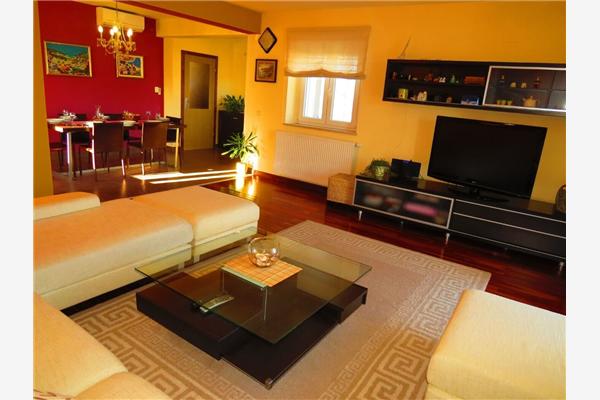 House K1, for 8 persons