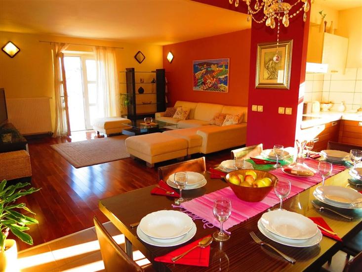 House K1, for 8 persons