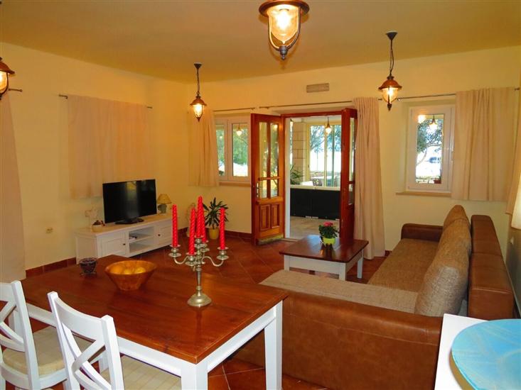 House K1, for 8 persons