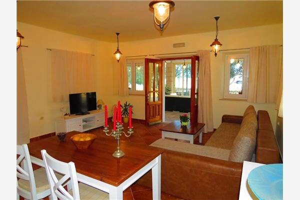 House K1, for 8 persons