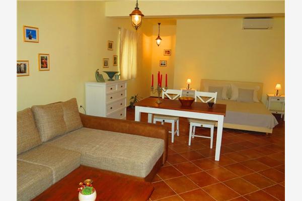 House K1, for 8 persons