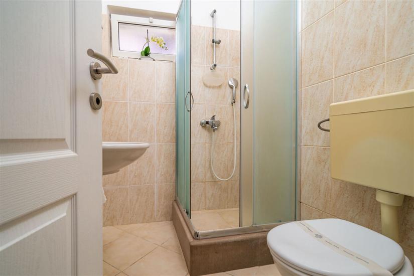 Apartment A4, for 3 persons