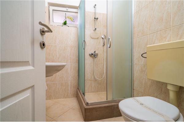 Apartment A4, for 3 persons