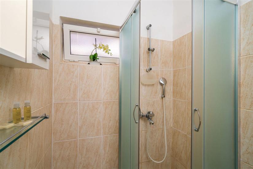 Apartment A4, for 3 persons