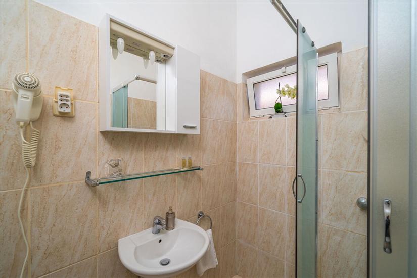 Apartment A4, for 3 persons