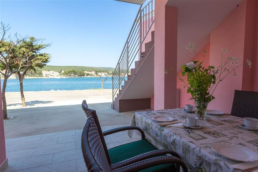 Apartment A4, for 4 persons