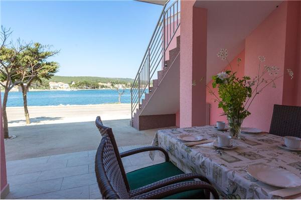 Apartment A4, for 4 persons