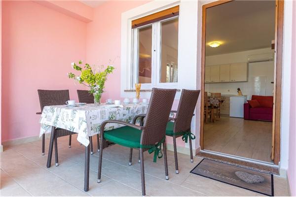 Apartment A4, for 4 persons