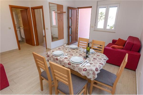 Apartment A4, for 4 persons