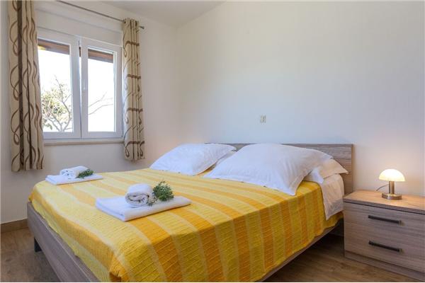 Apartment A4, for 4 persons