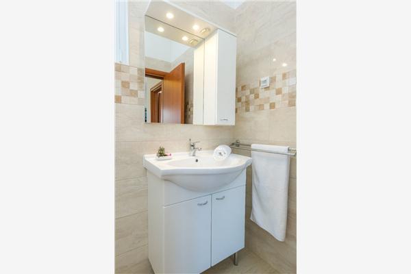 Apartment A5, for 4 persons