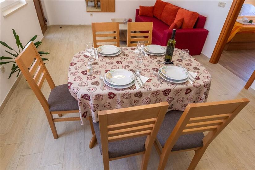 Apartment A6, for 4 persons