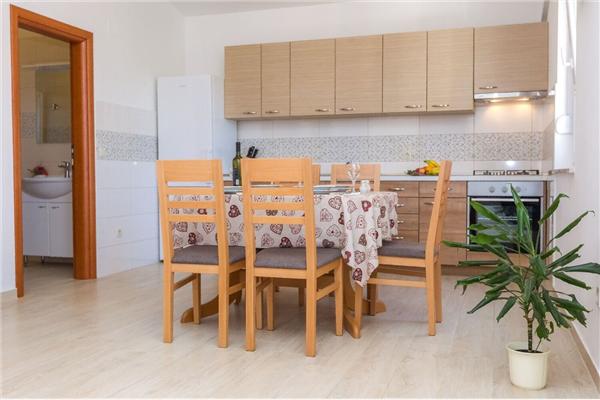 Apartment A6, for 4 persons