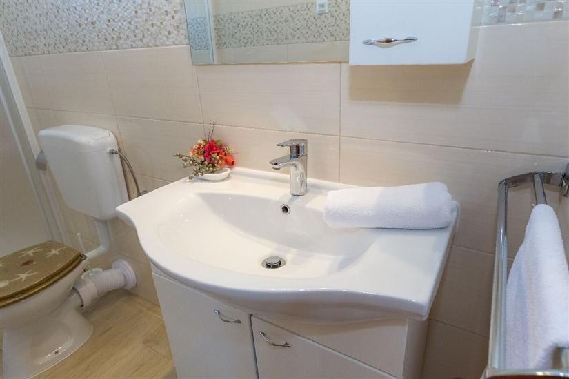 Apartment A6, for 4 persons