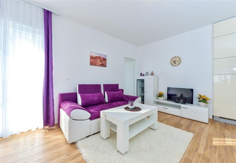 Apartment A4, for 5 persons