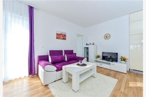 Apartment A4, for 5 persons