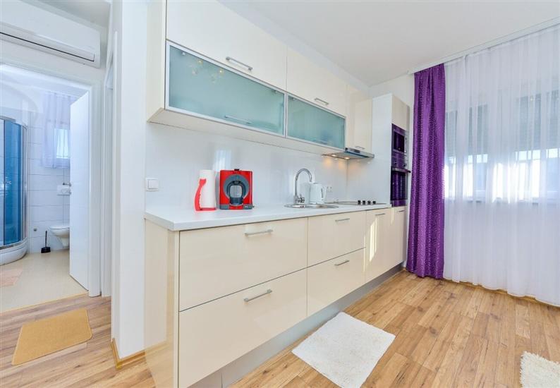 Apartment A4, for 5 persons