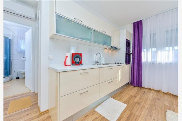 Apartment A4, for 5 persons