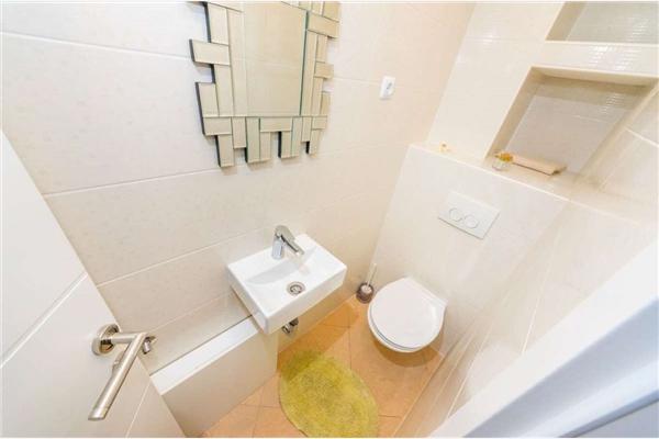 House K1, for 12 persons