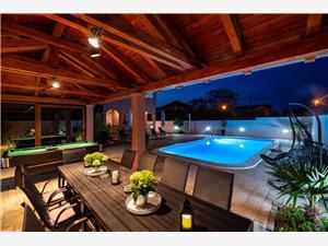 Haus Luxury Villa with pool Zaton