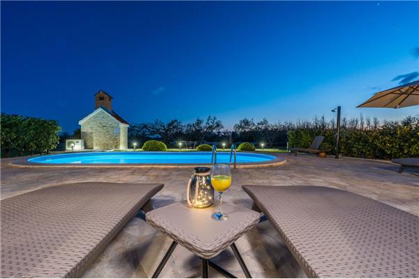 House K1, for 8 persons