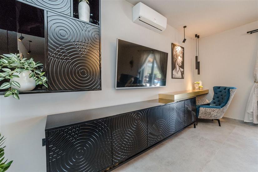 House K1, for 8 persons