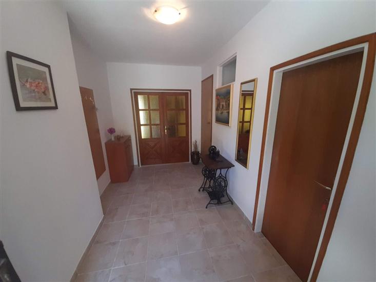 Apartment A1, for 6 persons