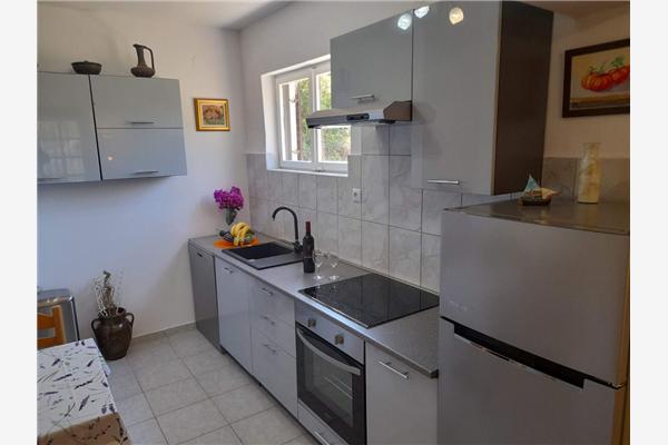 Apartment A1, for 6 persons