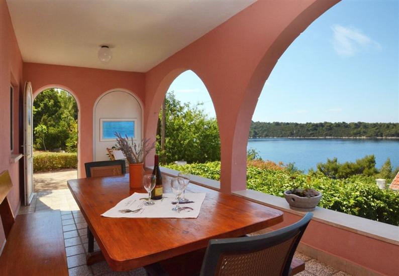 Apartment A1, for 6 persons