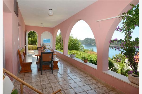 Apartment A1, for 6 persons