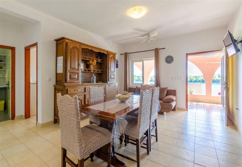 Apartment A1, for 6 persons