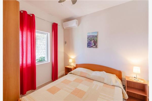 Apartment A1, for 6 persons