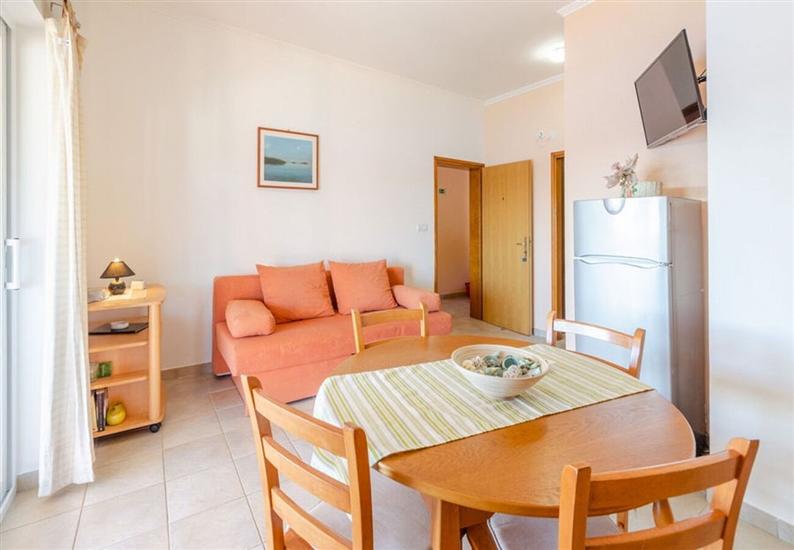 Apartment A4, for 5 persons