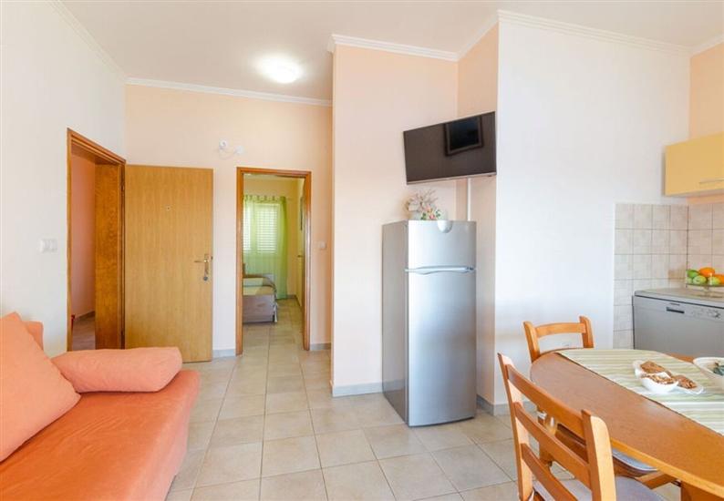Apartment A4, for 5 persons