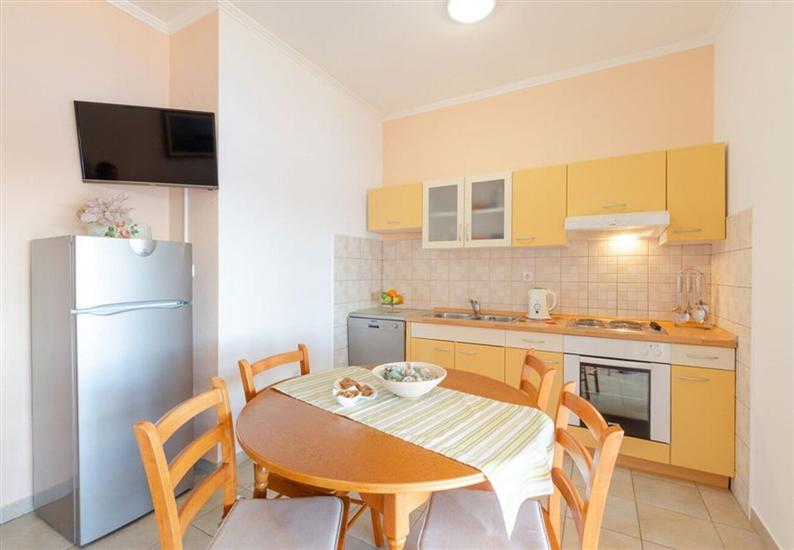 Apartment A4, for 5 persons