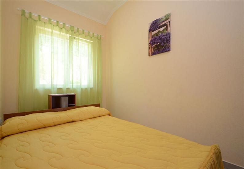 Apartment A4, for 5 persons