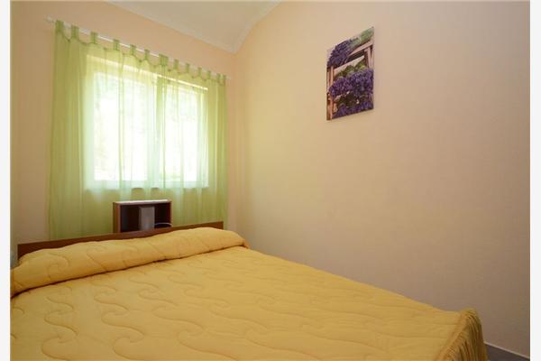 Apartment A4, for 5 persons
