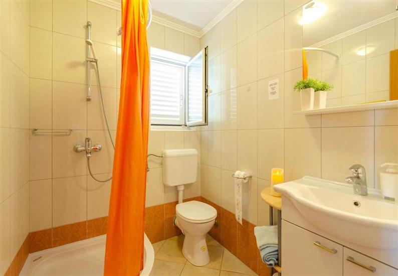 Apartment A5, for 4 persons