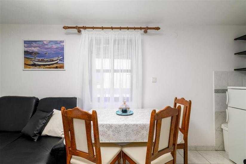 Apartment A1, for 3 persons