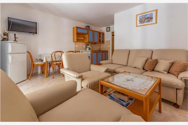 Apartment A2, for 4 persons