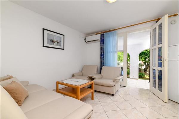 Apartment A2, for 4 persons