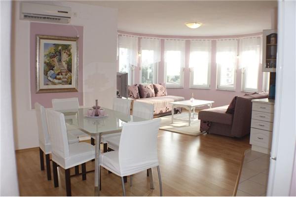 Apartment A2, for 4 persons