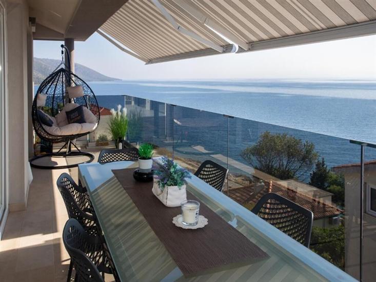 Apartment A1, for 6 persons